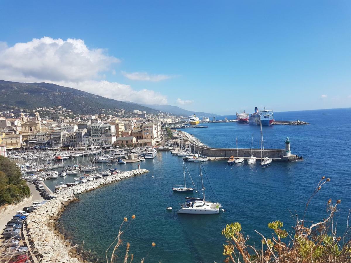 Chambre De Charme Dans La Citadelle Lägenhet Bastia  Exteriör bild